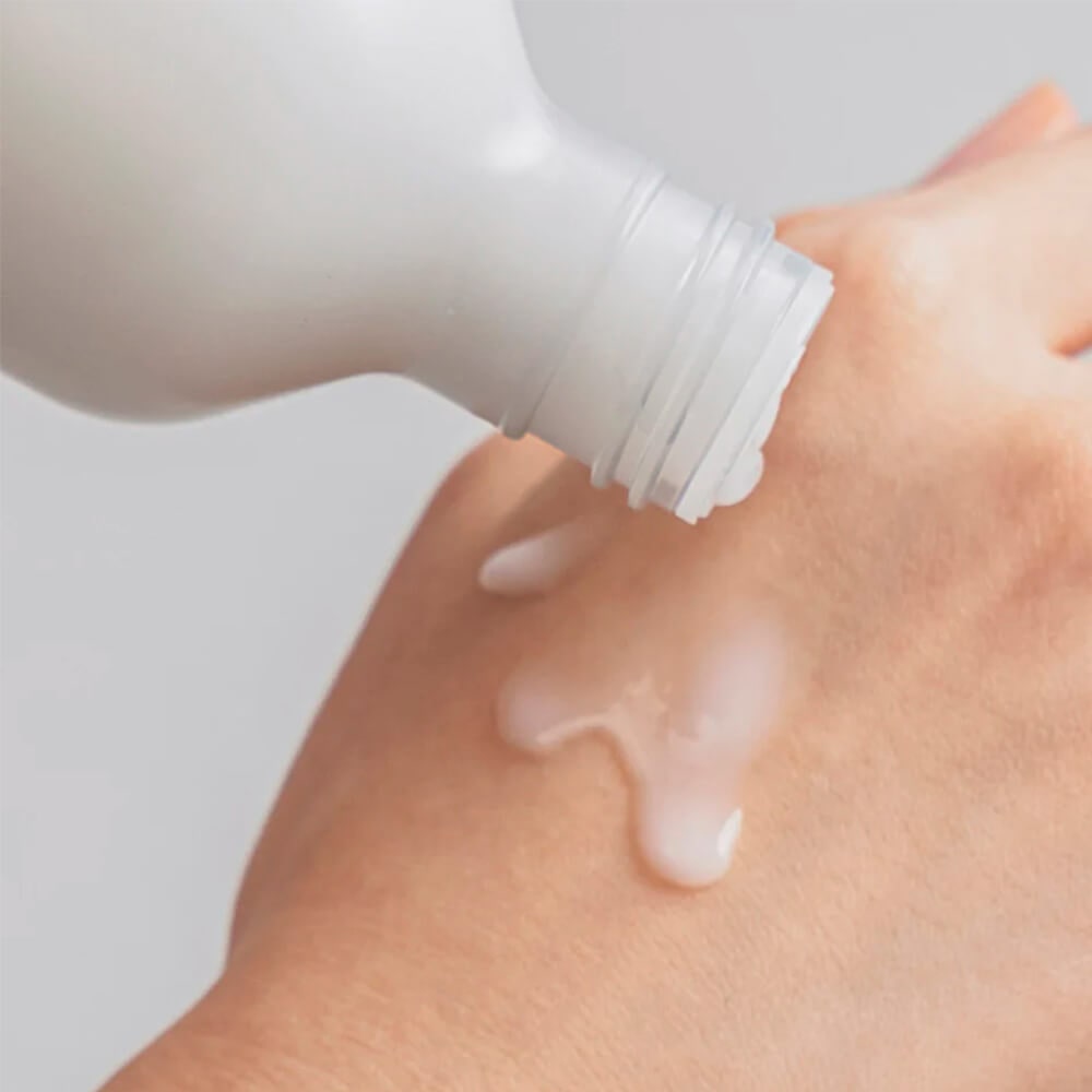 celimax Dual Barrier Creamy Toner texture